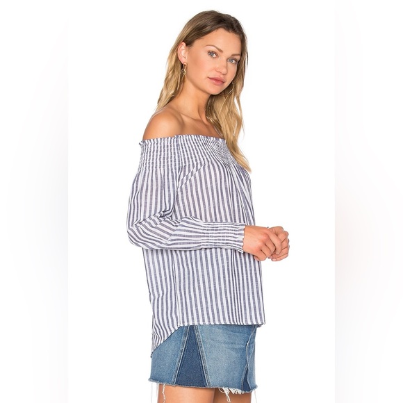 Central Park West Vero Beach Off Shoulder Top - Picture 3 of 9